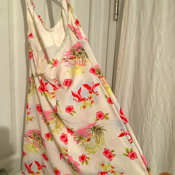 Swimsuit coverup - Picture 2 of 5